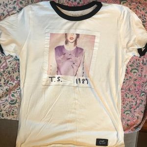 Taylor Swift 1989 tour tee